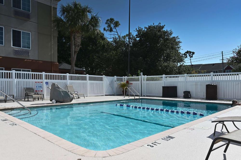 Sonesta Simply Suites Clearwater St Petersburg